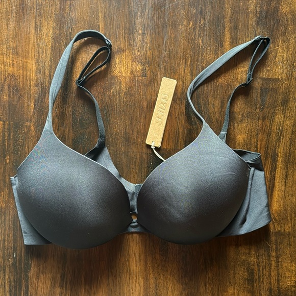 SKIMS Ultimate Collection Push Up Plunge Bra NWT - Picture 1 of 8